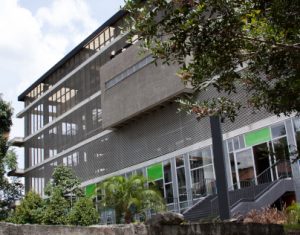 Construcción de obras públicas en Medellín. Constructora ECCO